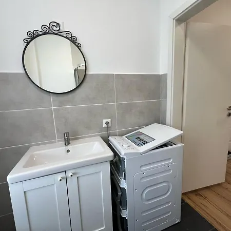 Modern & Comfortable In * Altenburg