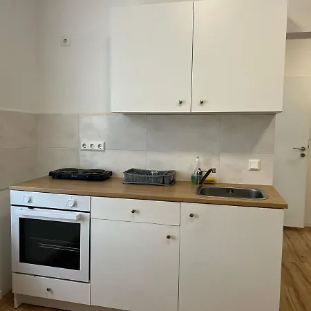 Lejlighed Modern & Comfortable In *