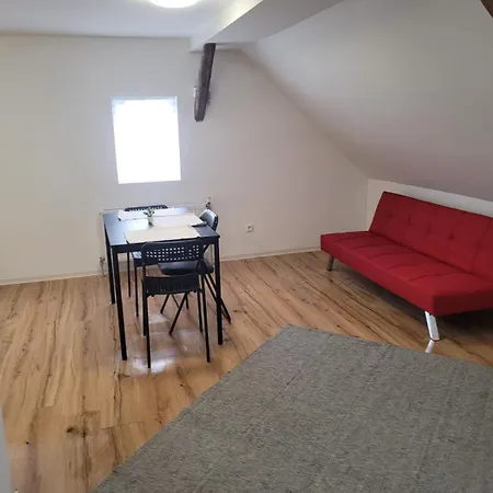 Modern & Comfortable In Lejlighed *