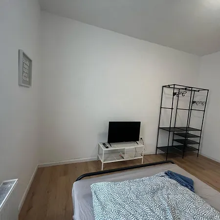 Modern & Comfortable In Lejlighed *