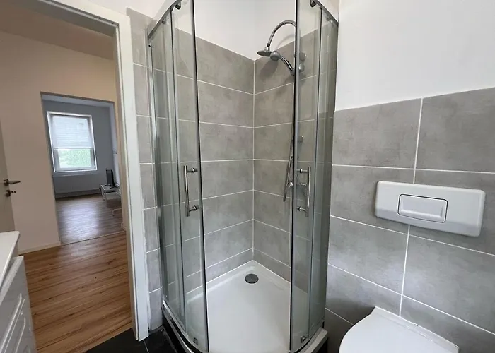 דירה Modern & Comfortable In אלטנבורג