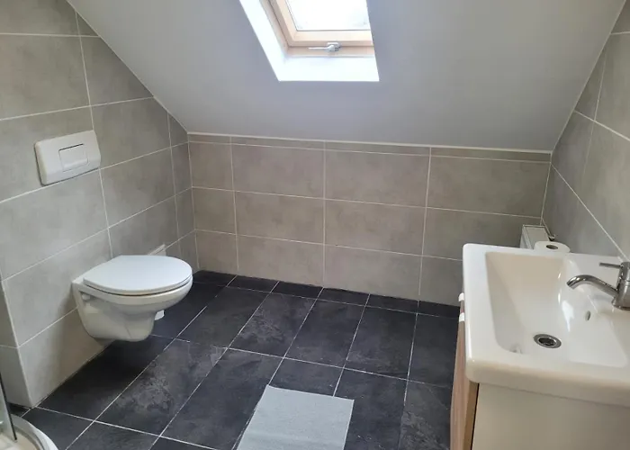 Modern & Comfortable In דירה אלטנבורג