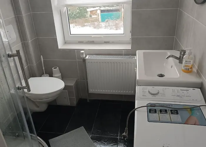 Modern & Comfortable In אלטנבורג