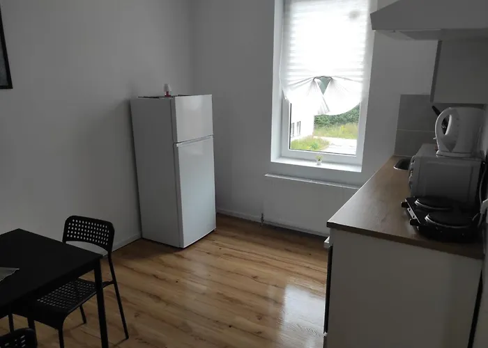 Modern & Comfortable In דירה *