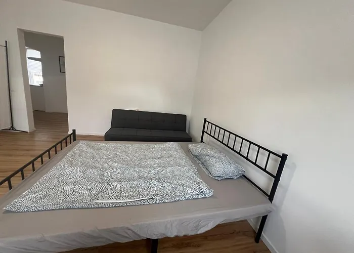 Modern & Comfortable In * אלטנבורג