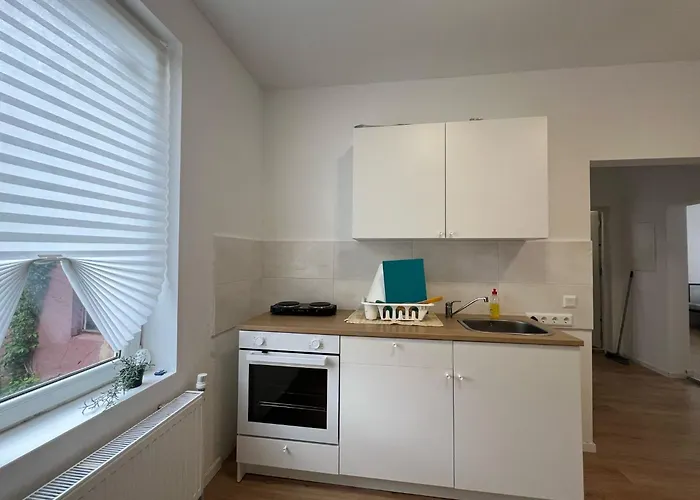 Modern & Comfortable In אלטנבורג