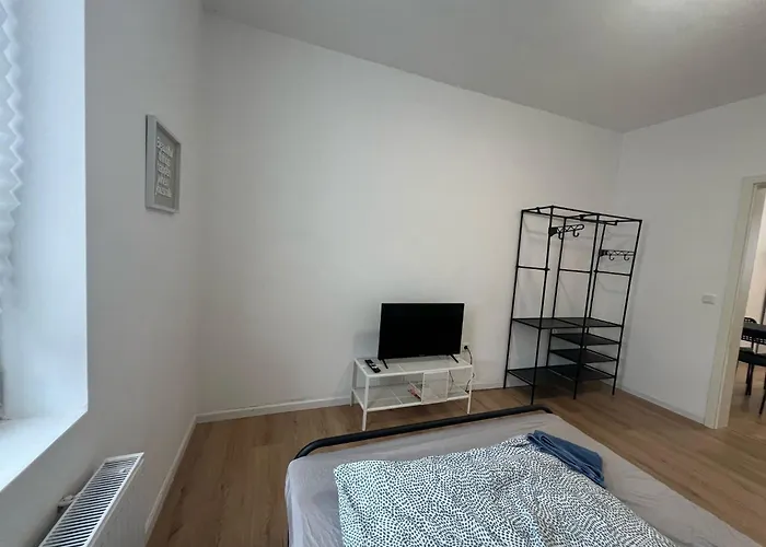 Modern & Comfortable In דירה *